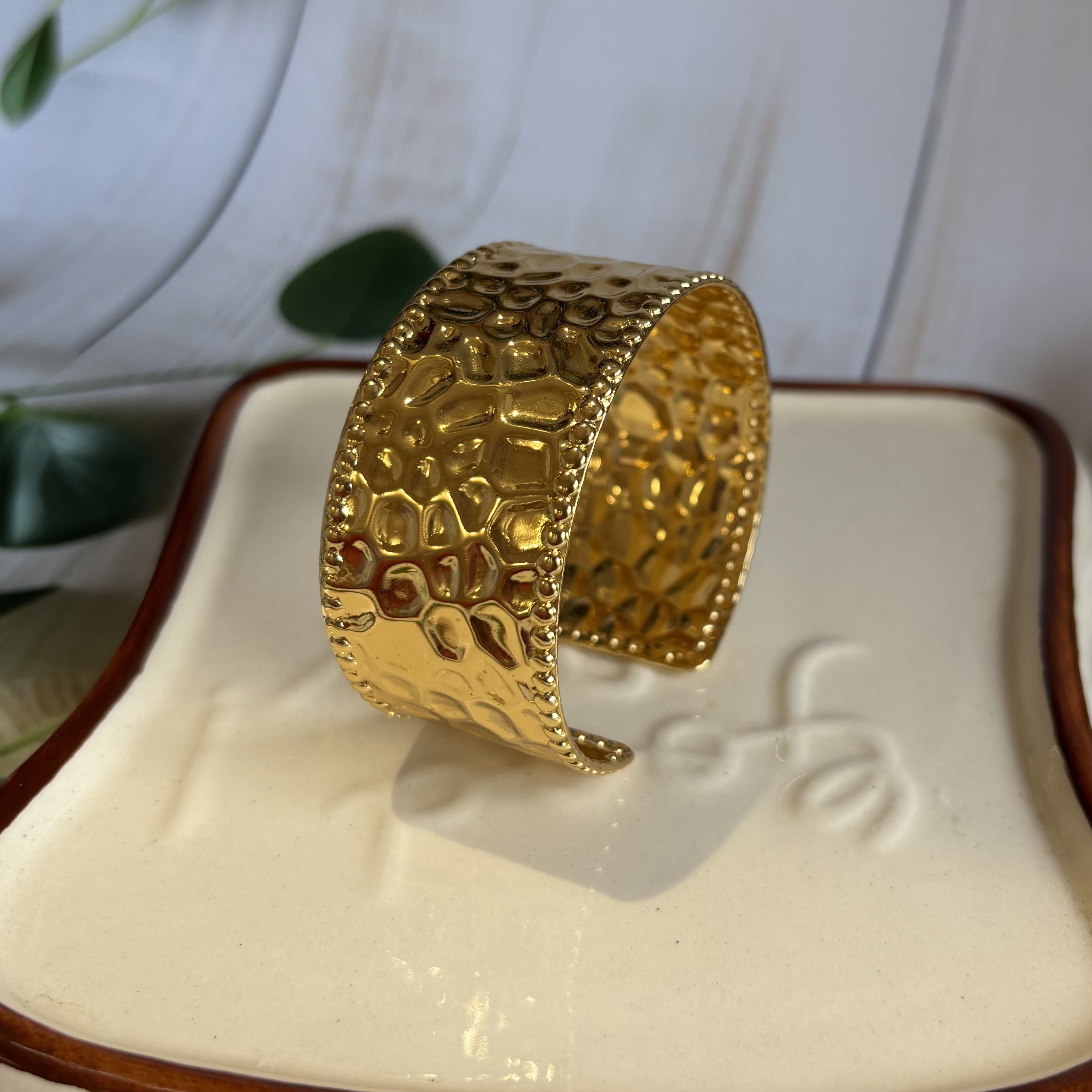 hammer stamps adjustable golden bangle