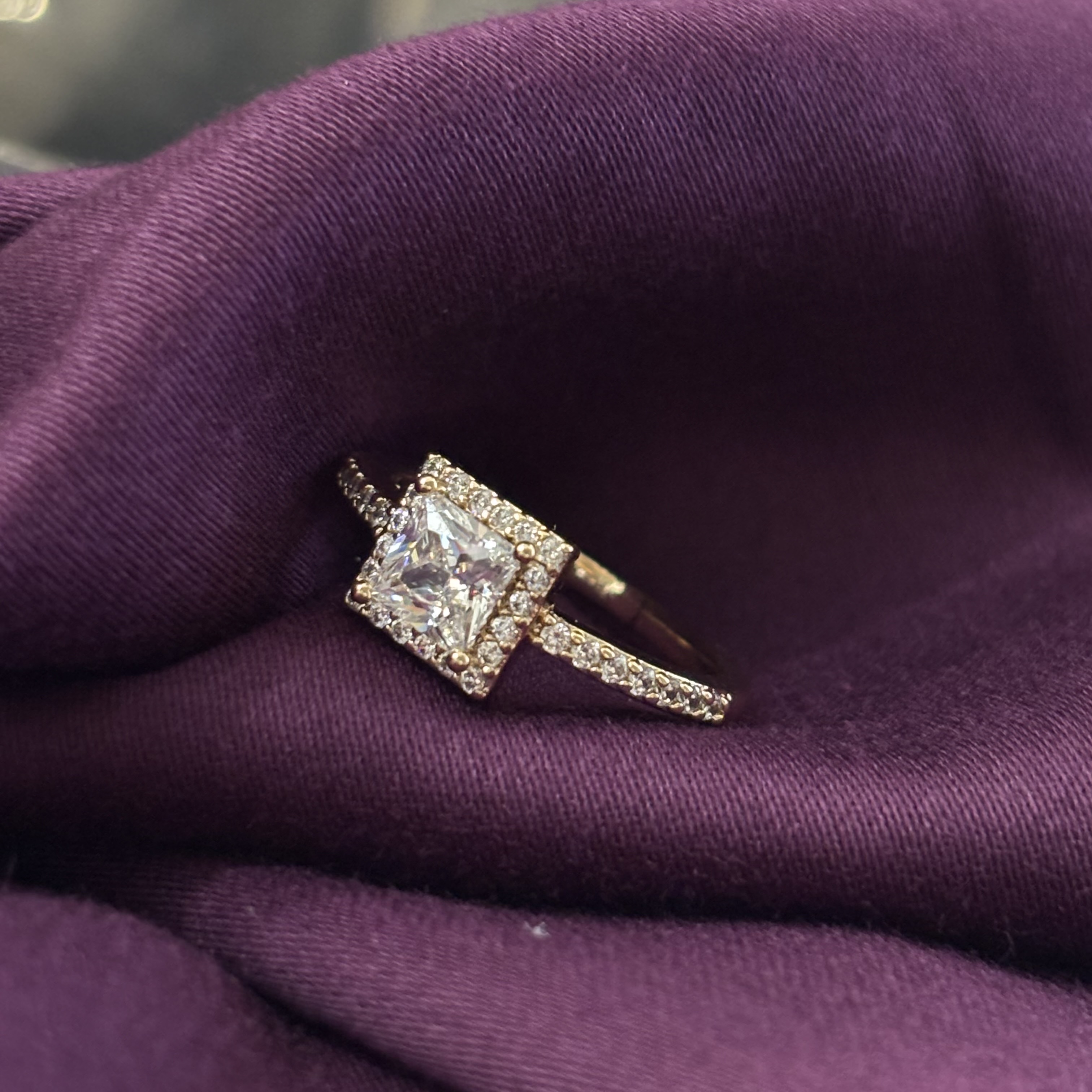 Solitaire ring
